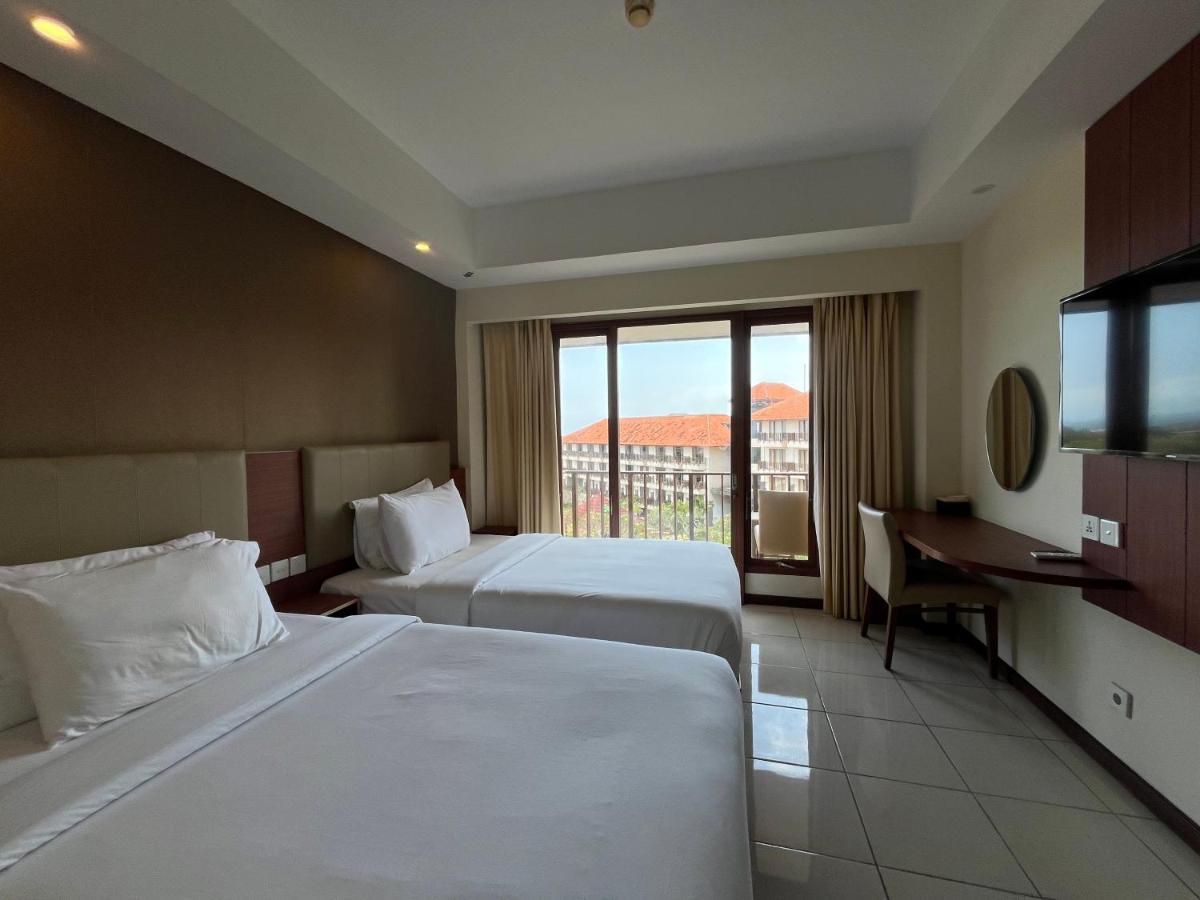 Uluwatu New Kuta Hotel מראה חיצוני תמונה