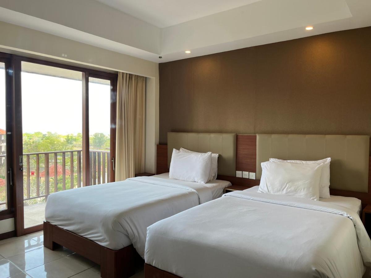 Uluwatu New Kuta Hotel מראה חיצוני תמונה