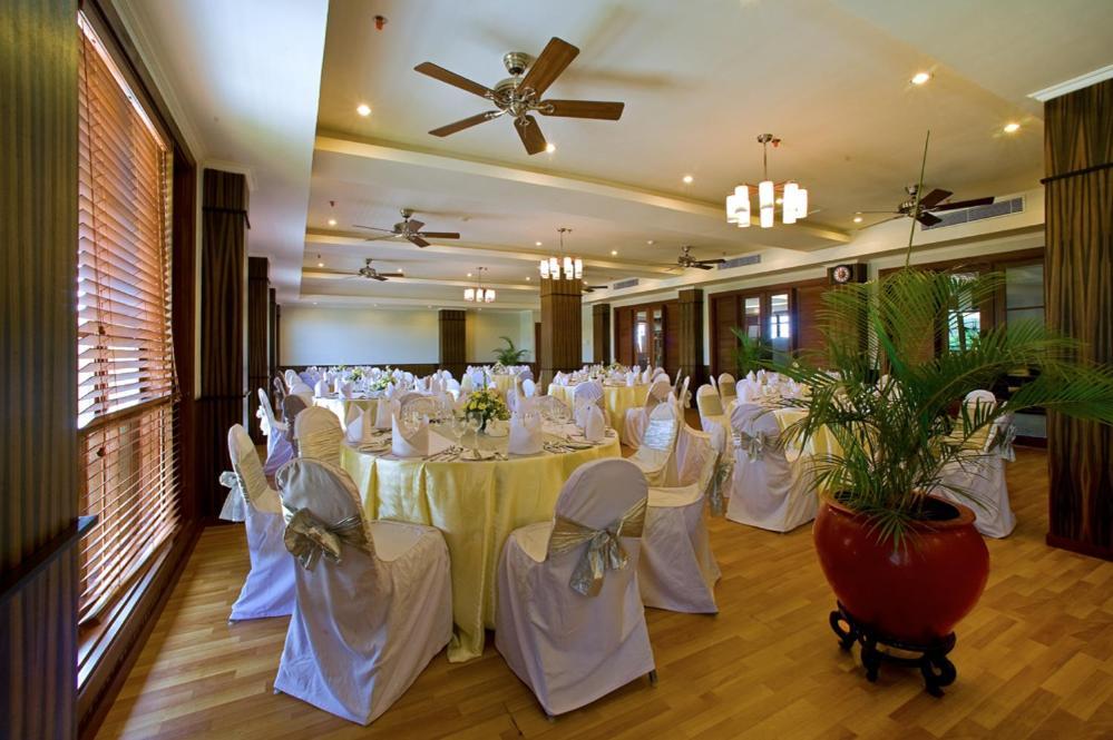 Uluwatu New Kuta Hotel מראה חיצוני תמונה